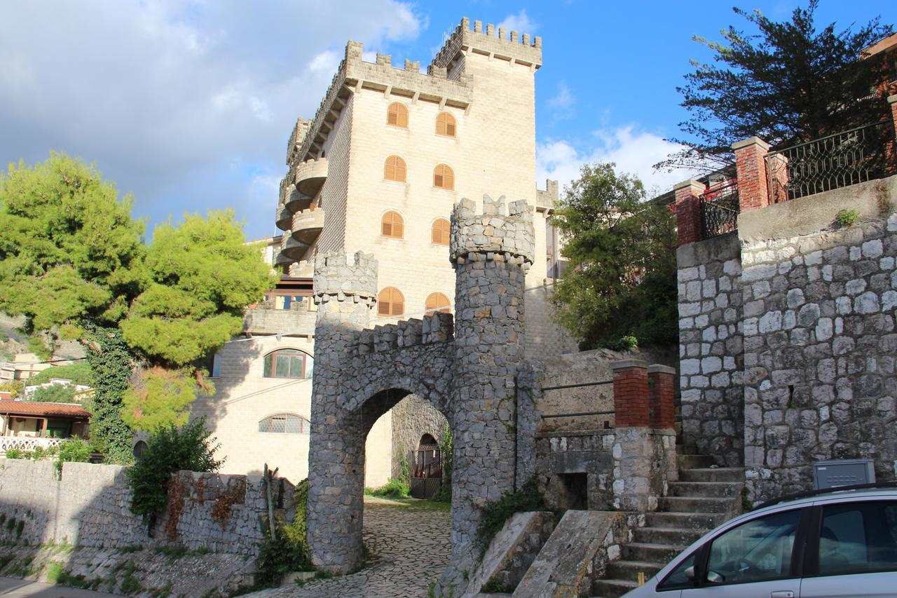 Hotel Castello Di Giuliano Montelepre Екстериор снимка